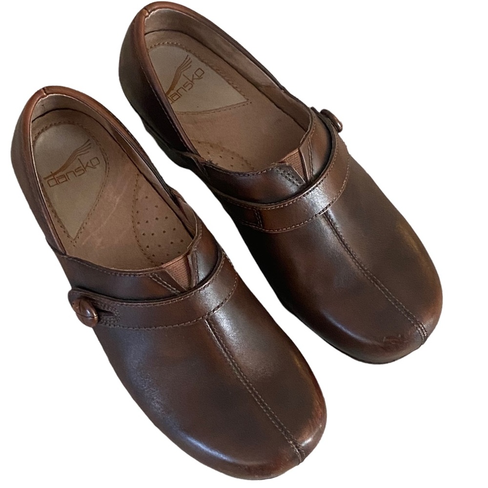 Dansko solstice brown leather clogs